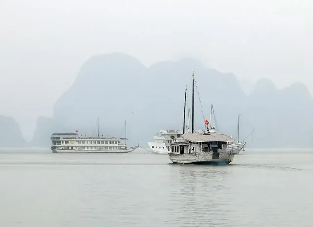 V'Spirit Premier Cruise to Lan Ha Bay: from 130USD/person