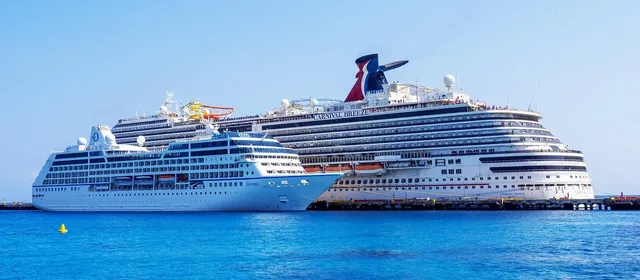 Royal Wing Cruise: From 133 USD/ pax