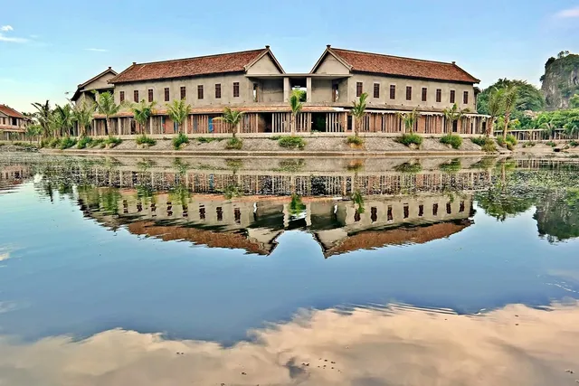 Trang An – Bai Dinh Pagoda One Day tour: 32 USD/ pax