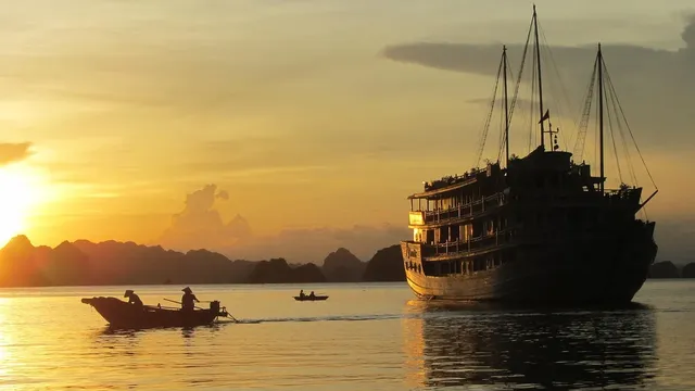 A Class Cruise Heritage Discovery: From 120 USD/ pax