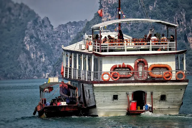 One Day with 7 hours on Cruise from 85 USD/pax