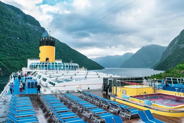 Signature Halong Cruise: From 227 USD/ pax