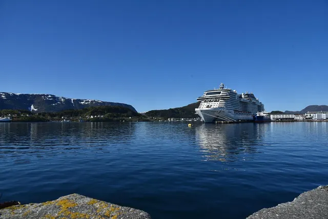 Oriental Sails: From 115 USD/ pax