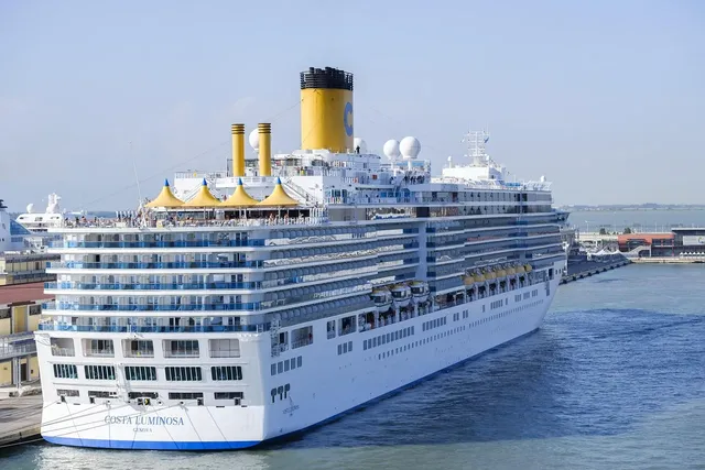 Paloma Cruise: From 240 USD/ pax