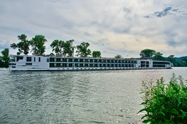 Carina Cruise: From 147 USD/ person
