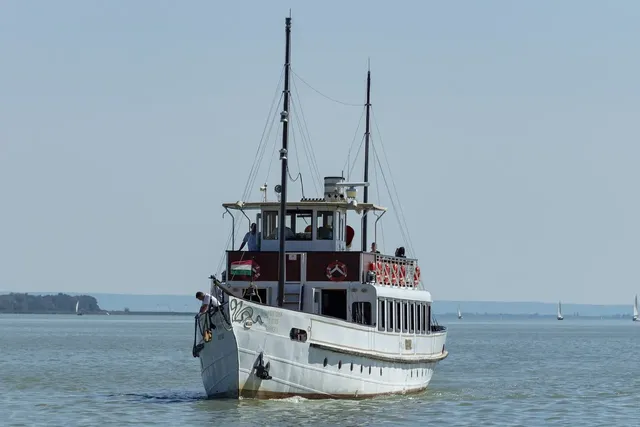 Cristina Diamond Cruise: From 140 USD/person