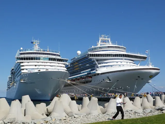 Glory Legend Cruise: From 201 USD/ pax