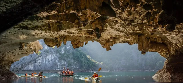 Paradise Luxury Cruise: From 405 USD/person